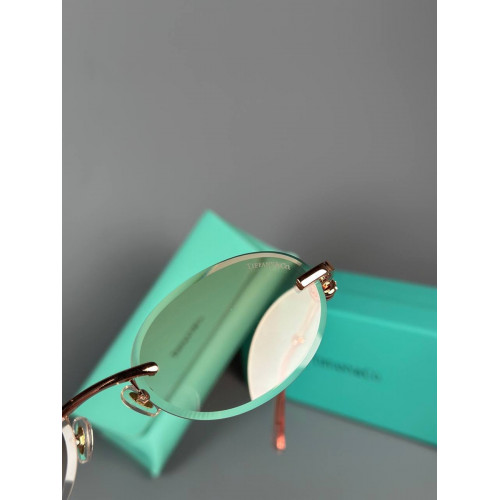 Очки Tiffany & Co. розового цвета