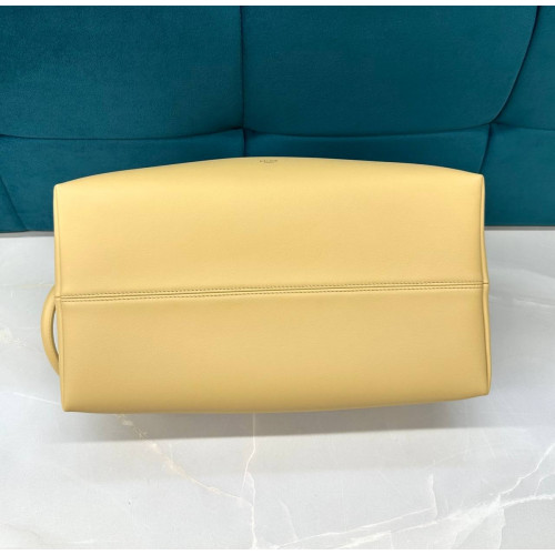 Сумка Celine желтого цвета