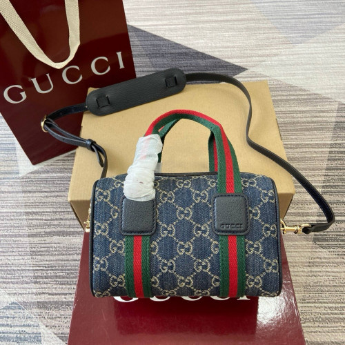 Сумка Gucci синего цвета
