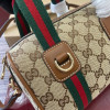 Сумка Gucci бежевого цвета