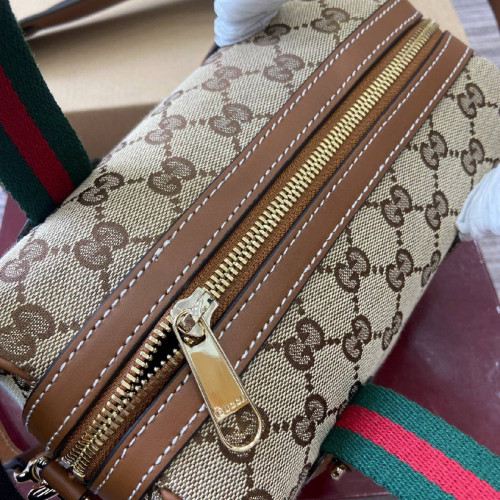 Сумка Gucci бежевого цвета