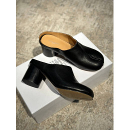 Мюли Maison Margiela черного цвета