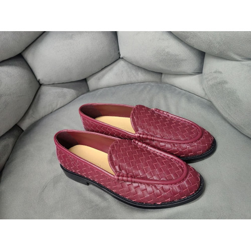 Лоферы Bottega Veneta красного цвета