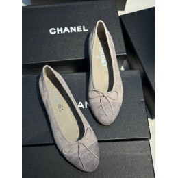 Балетки Chanel серого цвета