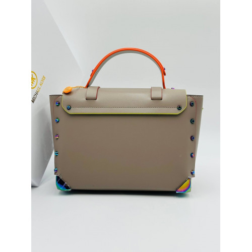 Сумка Michael Kors бежевого цвета