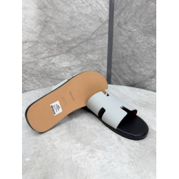 Шлепанцы Hermes серого цвета