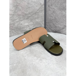 Шлепанцы Hermes зеленого цвета