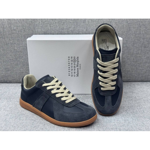 Кроссовки Maison Margiela серого цвета