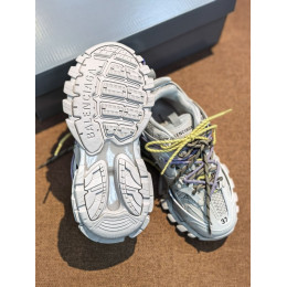 Кроссовки Balenciaga бежевого цвета