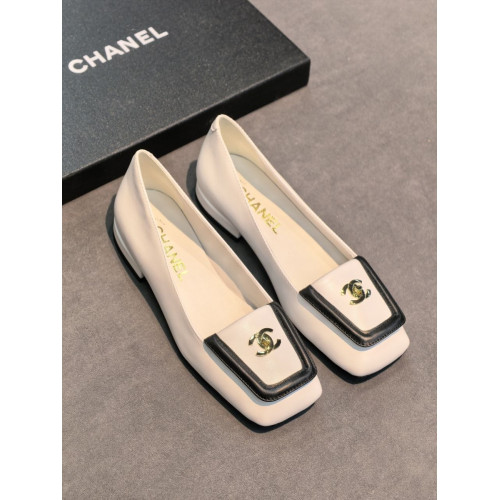 Балетки Chanel белого цвета