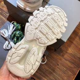 Кроссовки Balenciaga бежевого цвета
