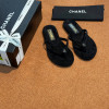 Шлепанцы Chanel черного цвета