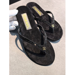 Шлепанцы Chanel черного цвета