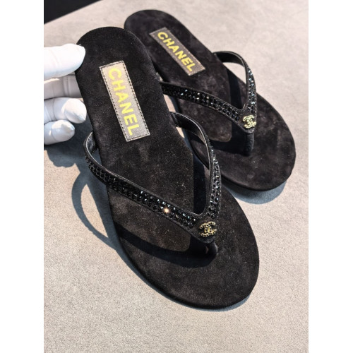 Шлепанцы Chanel черного цвета