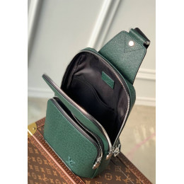 Рюкзак Louis Vuitton зеленого цвета