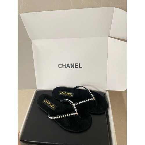 Шлепанцы Chanel черного цвета