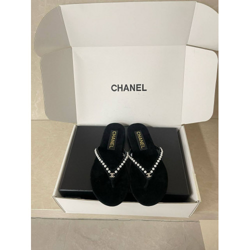 Шлепанцы Chanel черного цвета