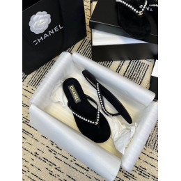 Шлепанцы Chanel черного цвета