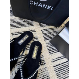 Шлепанцы Chanel черного цвета