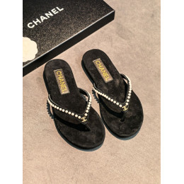 Шлепанцы Chanel черного цвета