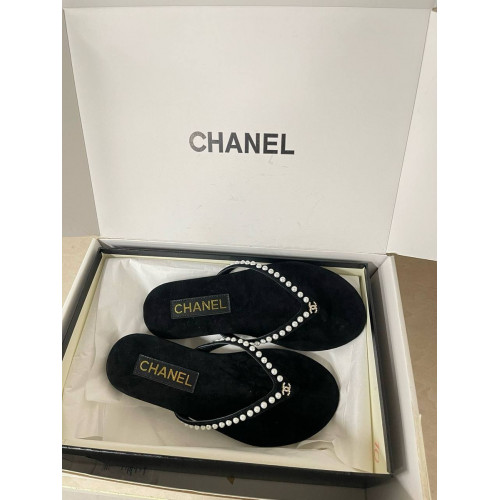 Шлепанцы Chanel черного цвета