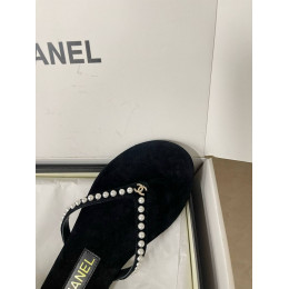 Шлепанцы Chanel черного цвета