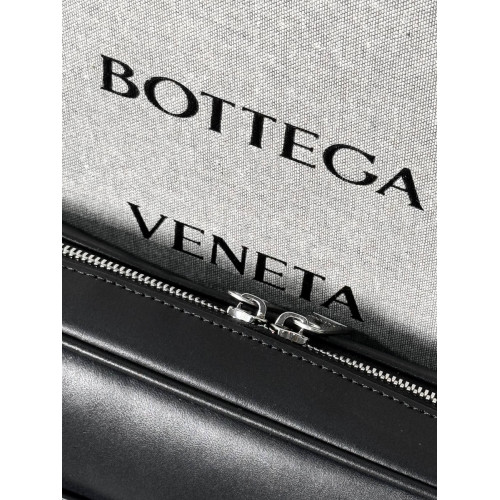 Сумка Bottega Veneta черного цвета