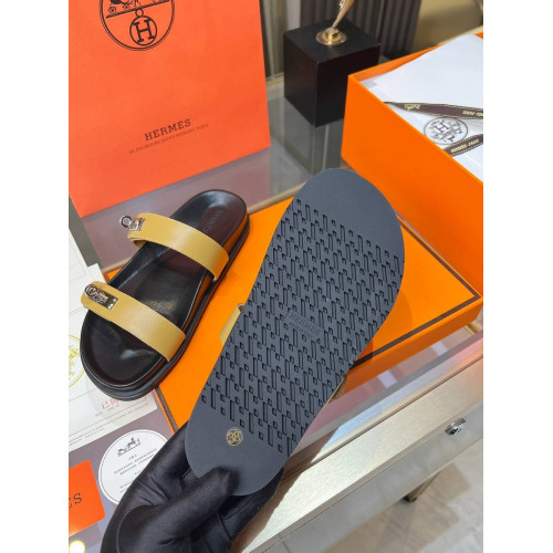 Шлепанцы Hermes