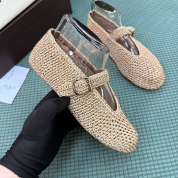 Балетки Alaia