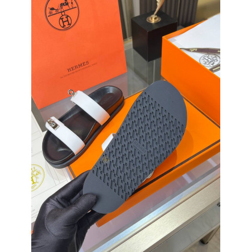Шлепанцы Hermes