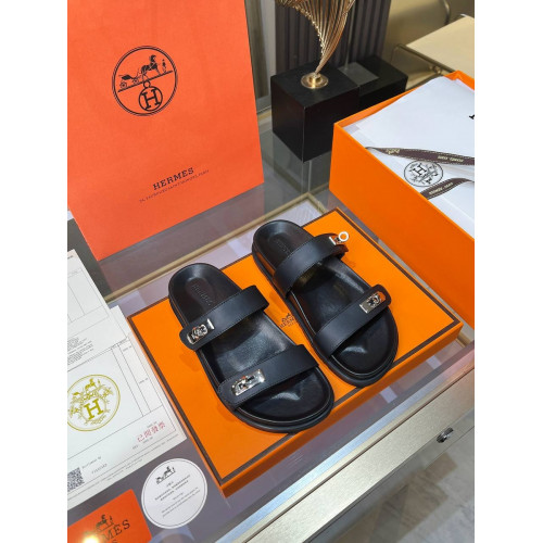 Шлепанцы Hermes