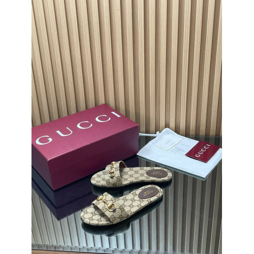 Шлепанцы Gucci