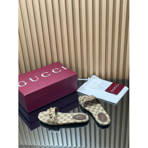 Шлепанцы Gucci