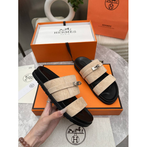 Шлепанцы Hermes