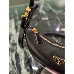 Сумка Prada