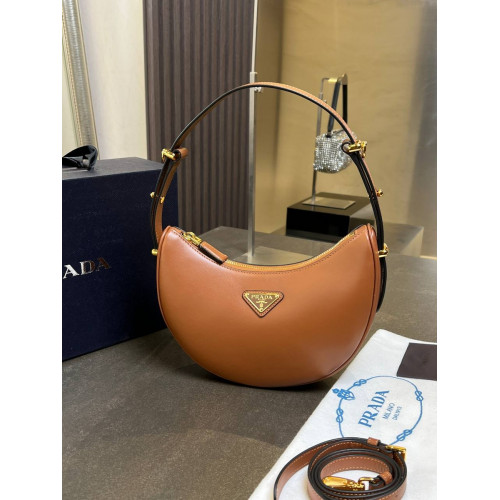 Сумка Prada