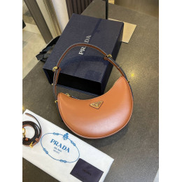 Сумка Prada