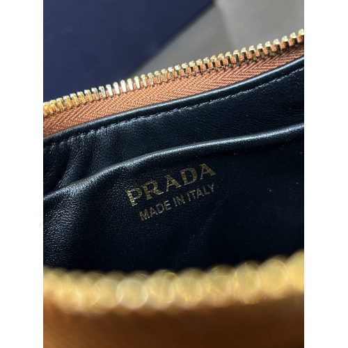 Сумка Prada