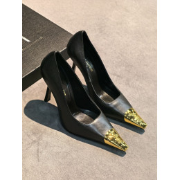 Туфли Yves Saint Laurent