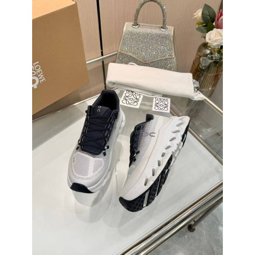 Кроссовки Loewe