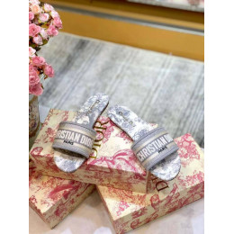 Шлепанцы Dior
