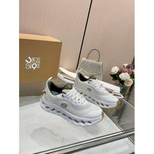 Кроссовки Loewe