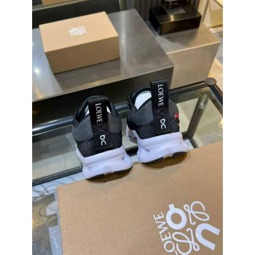 Кроссовки Loewe