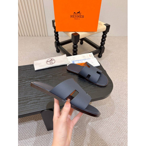 Шлепанцы Hermes