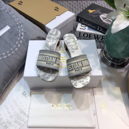 Сабо Dior