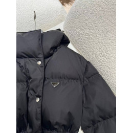 Пуховик Prada