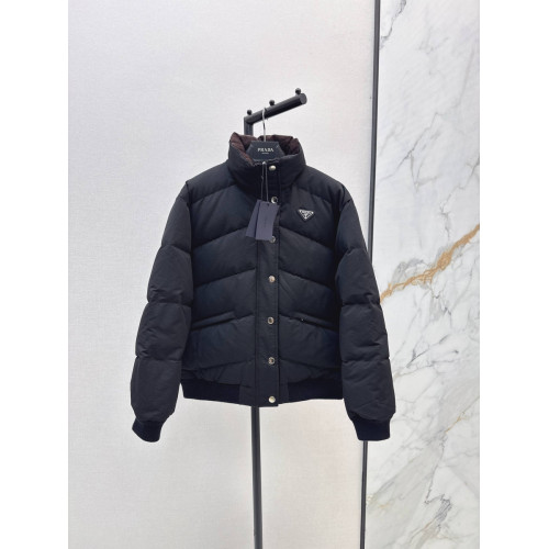 Пуховик Prada