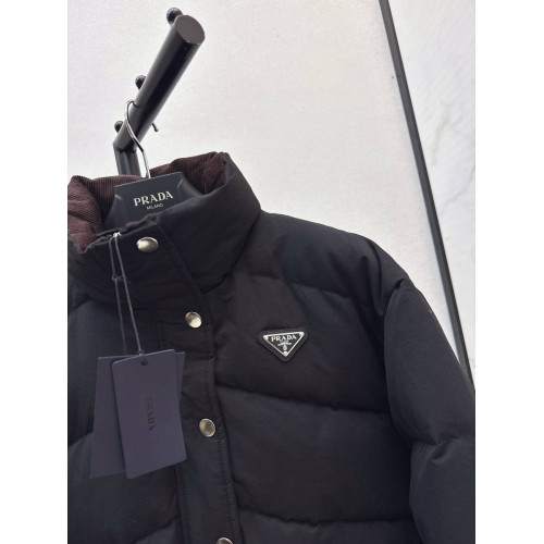 Пуховик Prada