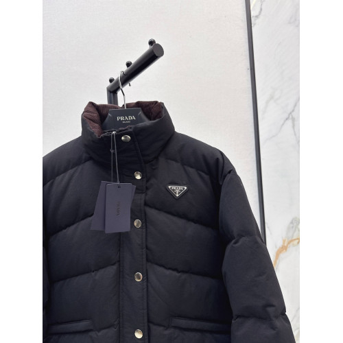Пуховик Prada