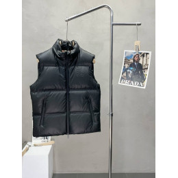 Жилет Burberry